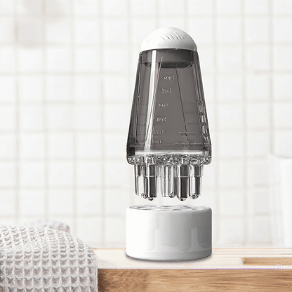 Compact hair treatment applicator under 10cm for easy handling and travel