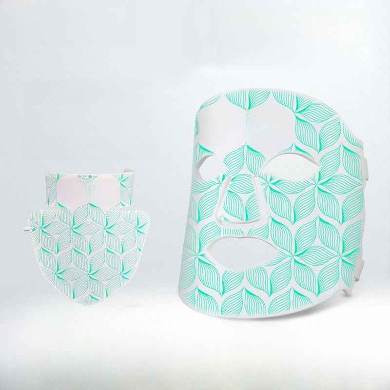 Medical-grade LED array in flexible silicone beauty mask for phototherapy